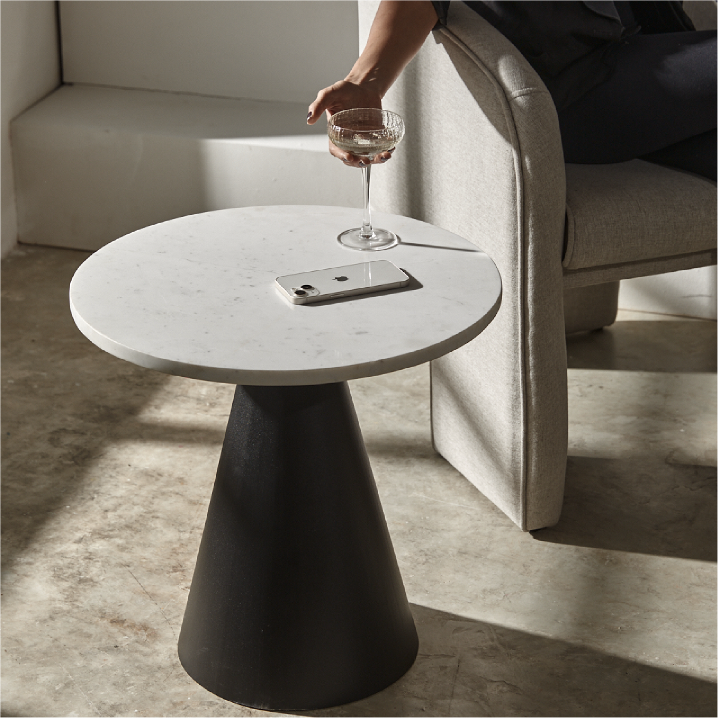Mesa Auxiliar Cono
